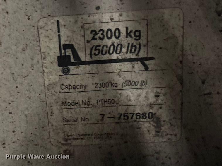 image for item FB5624 (4) Crown PTH50 pallet jacks