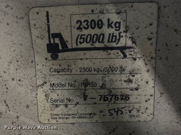 image for item FB5624 (4) Crown PTH50 pallet jacks