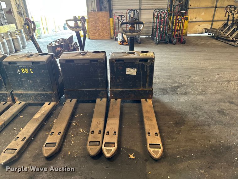 image for item FB5625 (14) Crown electric pallet jacks