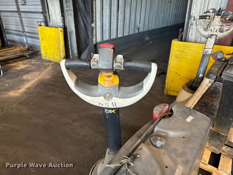 image for item FB5625 (14) Crown electric pallet jacks