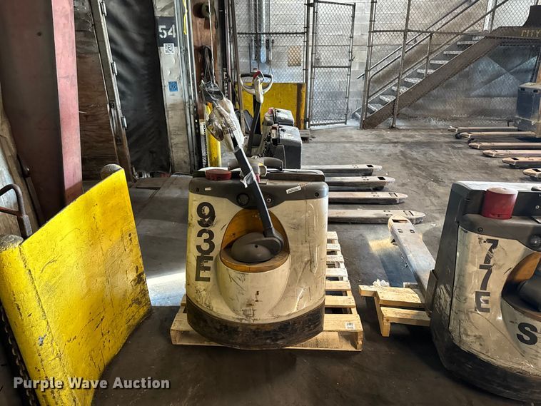 image for item FB5625 (14) Crown electric pallet jacks