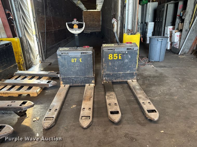 image for item FB5625 (14) Crown electric pallet jacks