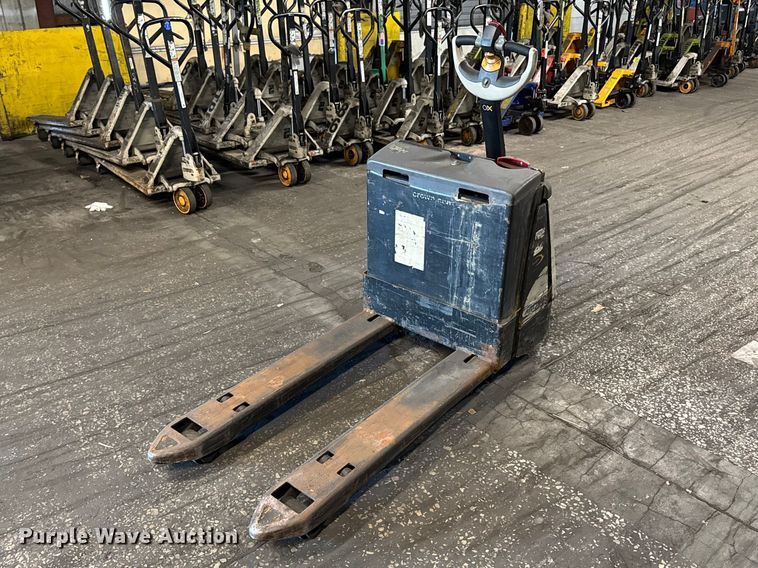 image for item FB5626 Crown WP3035-45 pallet jack