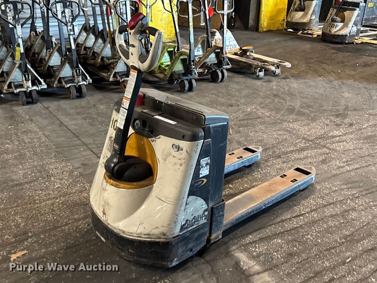 image for item FB5626 Crown WP3035-45 pallet jack