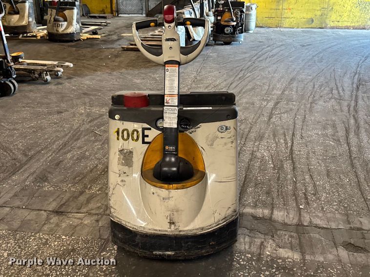 image for item FB5626 Crown WP3035-45 pallet jack