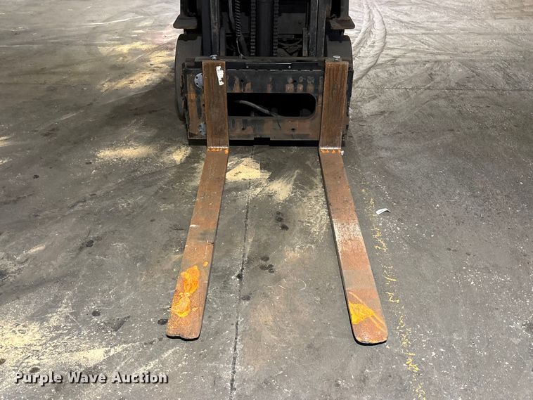 image for item FB5630 Toyota 7FGCU25 forklift