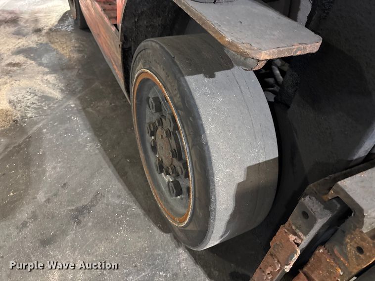 image for item FB5630 Toyota 7FGCU25 forklift