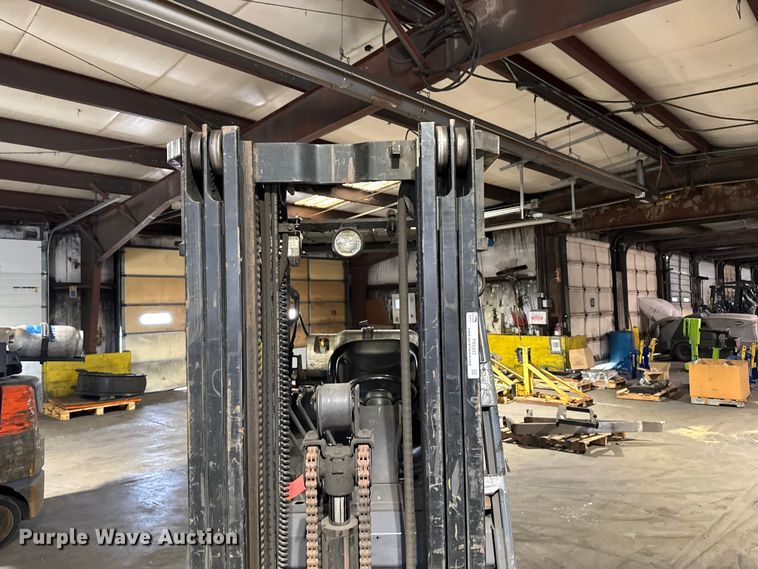 image for item FB5632 Toyota 8FGCU25 forklift