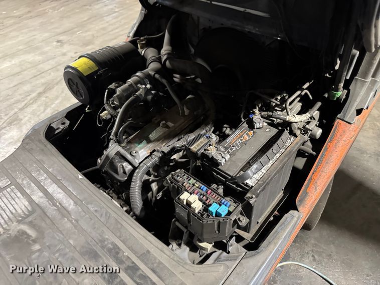 image for item FB5632 Toyota 8FGCU25 forklift