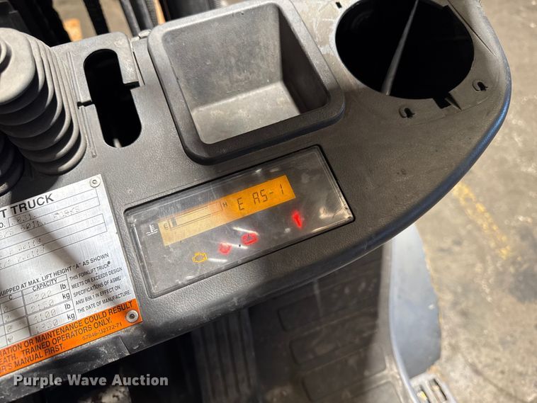 image for item FB5633 Toyota 8FGCU2S forklift