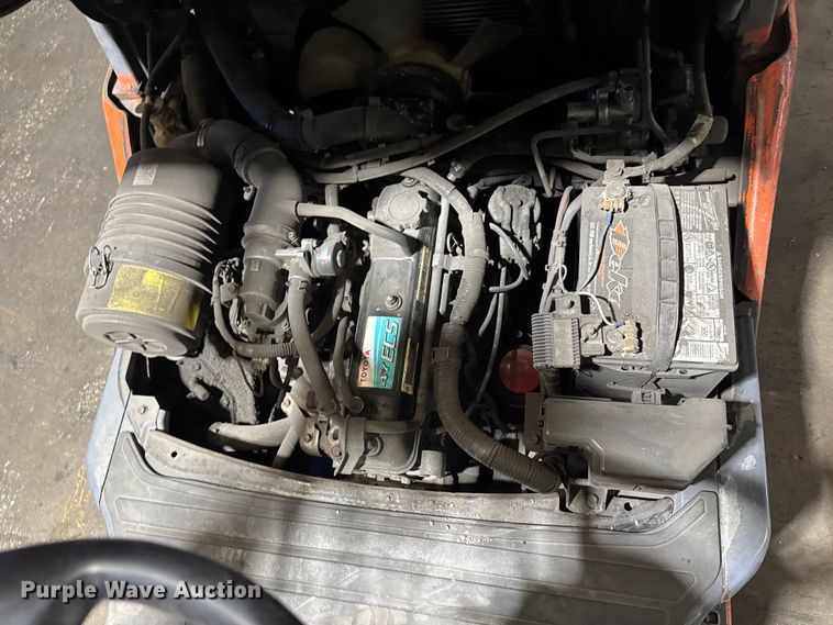 image for item FB5633 Toyota 8FGCU2S forklift