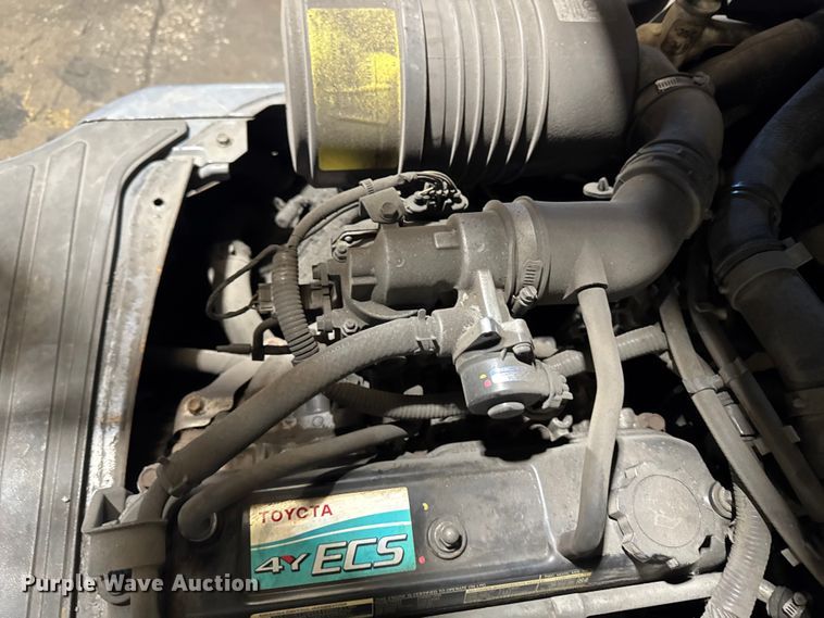image for item FB5633 Toyota 8FGCU2S forklift