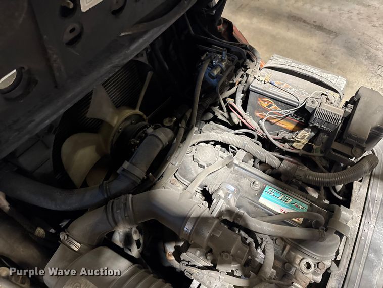 image for item FB5633 Toyota 8FGCU2S forklift