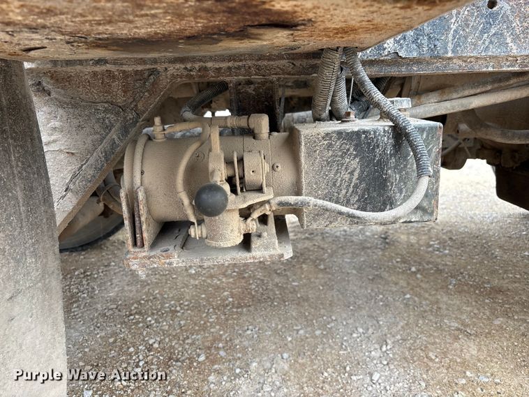 image for item FB5634 2002 Capacity TJ5000 yard truck