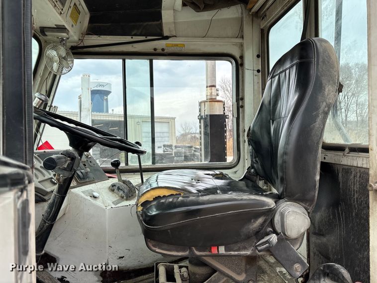 image for item FB5634 2002 Capacity TJ5000 yard truck