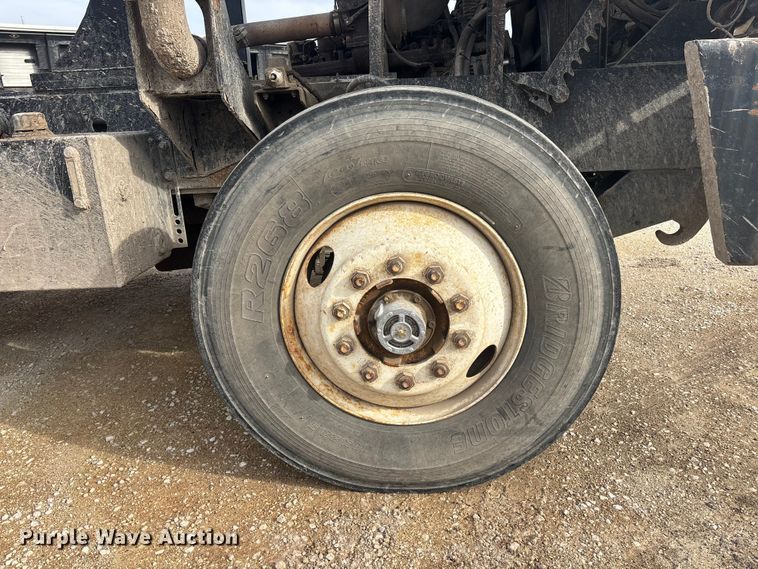 image for item FB5634 2002 Capacity TJ5000 yard truck