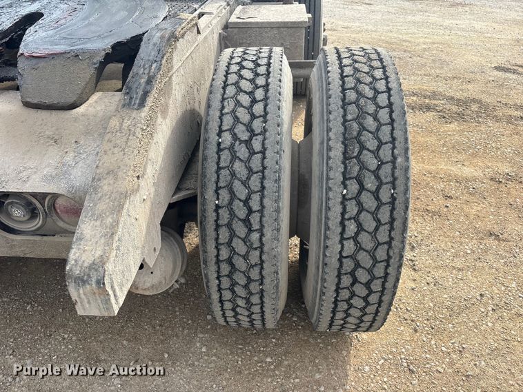 image for item FB5634 2002 Capacity TJ5000 yard truck