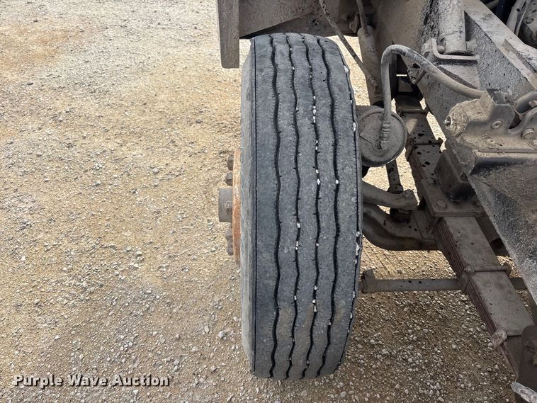 image for item FB5634 2002 Capacity TJ5000 yard truck