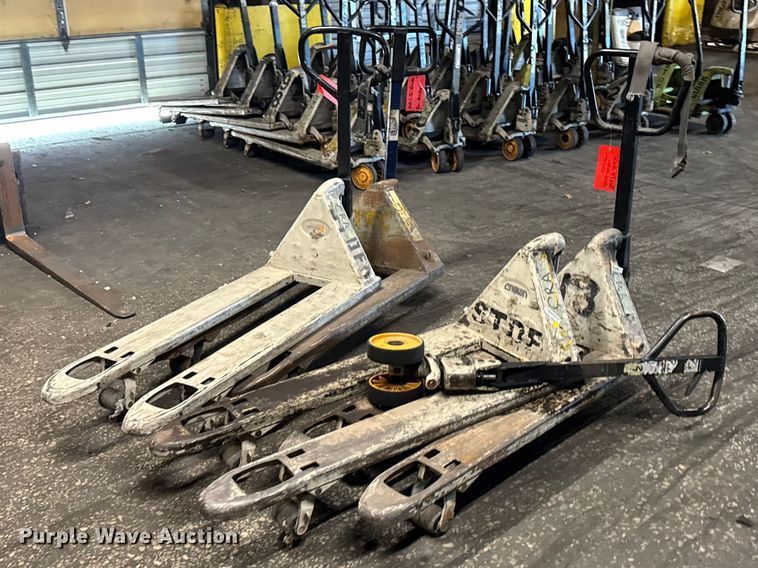 image for item FB5635 (4) pallet jacks