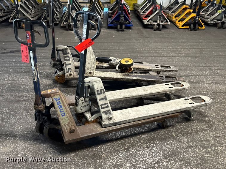 image for item FB5635 (4) pallet jacks