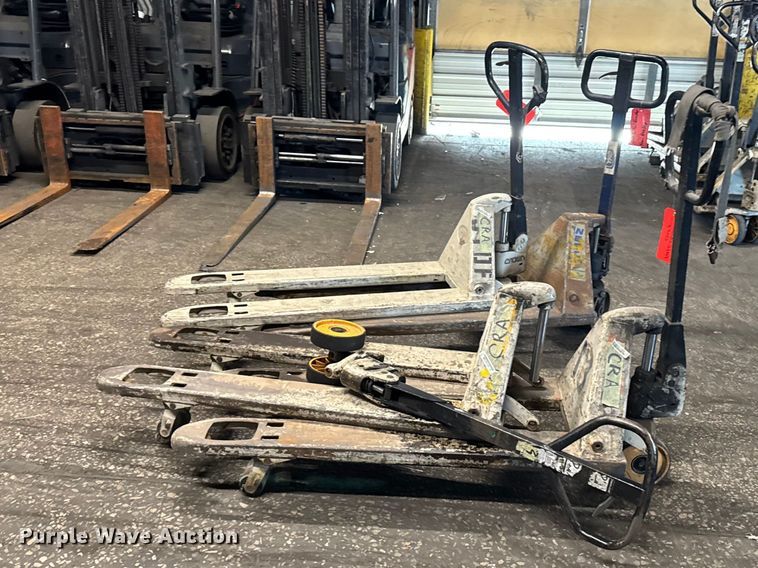 image for item FB5635 (4) pallet jacks