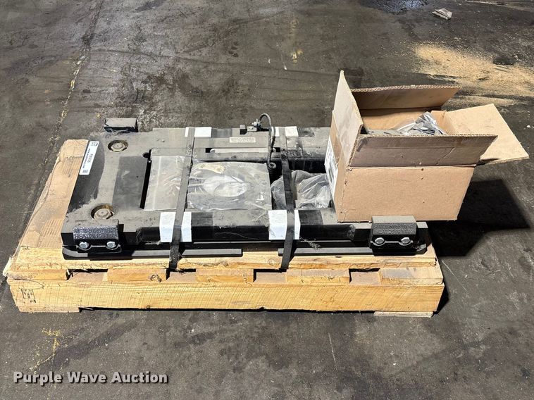 image for item FB5636 2021 Avery Weigh-Tronix FLSC-05 forklift Scale