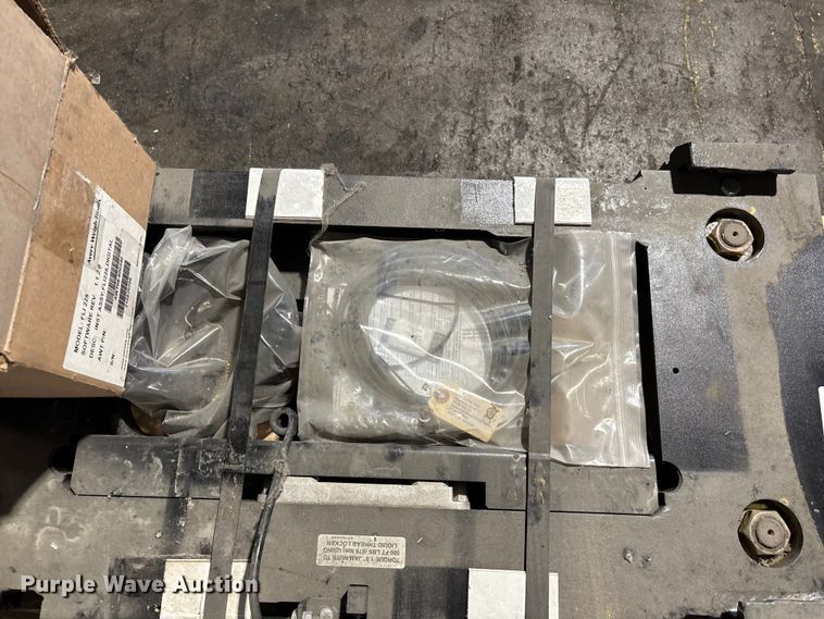 image for item FB5636 2021 Avery Weigh-Tronix FLSC-05 forklift Scale