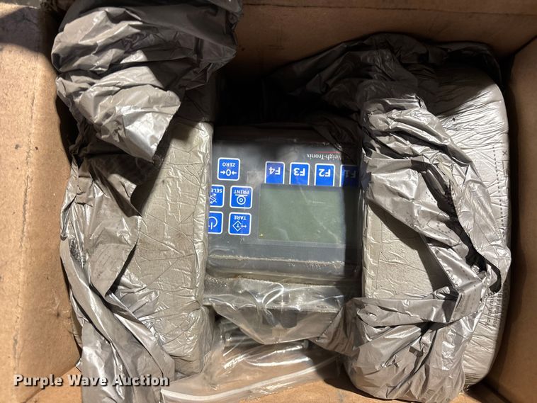 image for item FB5636 2021 Avery Weigh-Tronix FLSC-05 forklift Scale