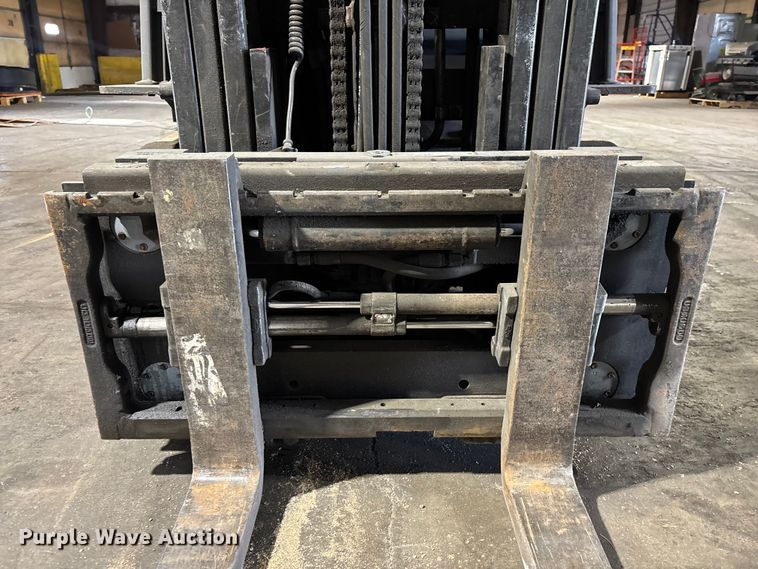 image for item FB5637 Toyota 8FGCU25 forklift