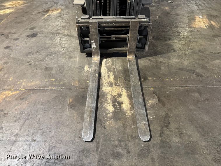 image for item FB5637 Toyota 8FGCU25 forklift