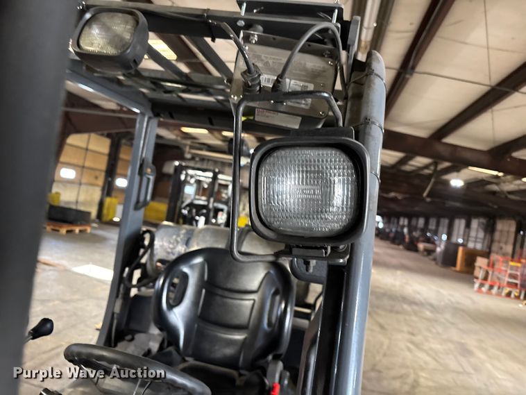 image for item FB5637 Toyota 8FGCU25 forklift