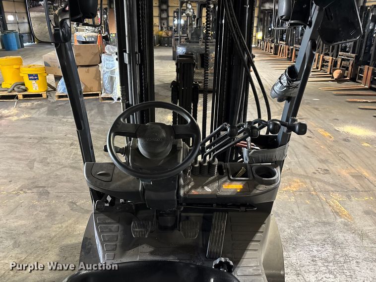 image for item FB5637 Toyota 8FGCU25 forklift