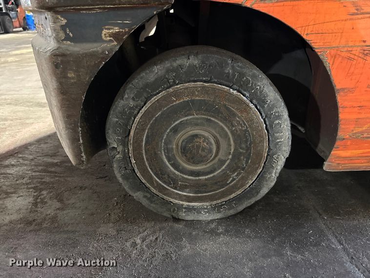 image for item FB5637 Toyota 8FGCU25 forklift