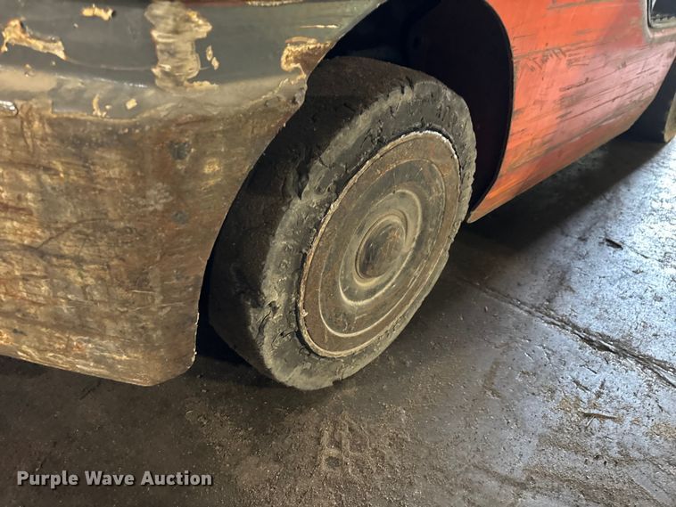 image for item FB5637 Toyota 8FGCU25 forklift