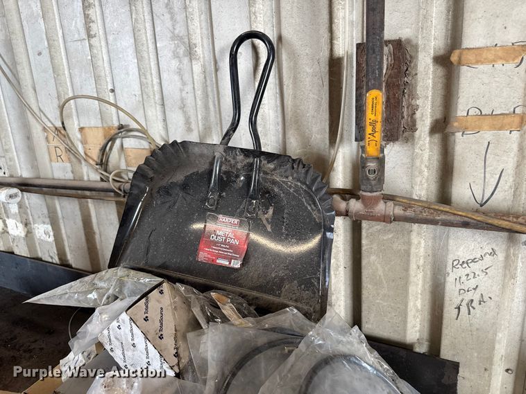 image for item FB5638 Tools