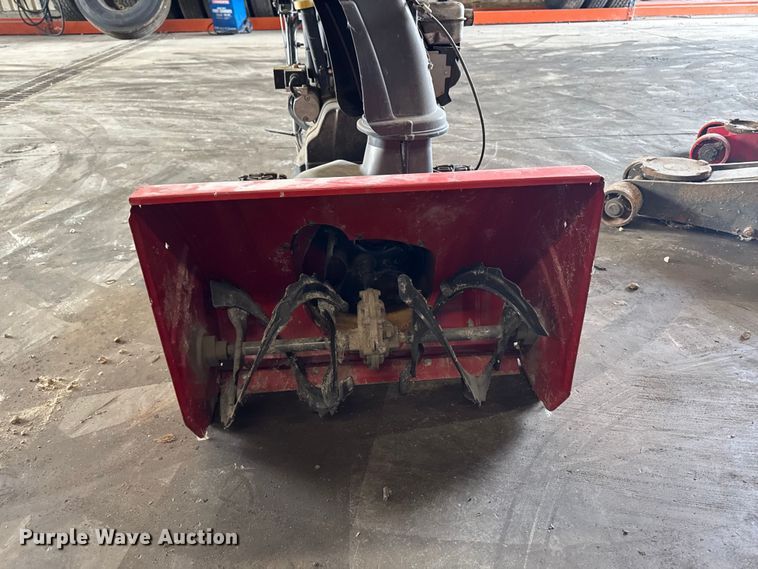 image for item FB5640 Toro Powermax 826 OTE snow blower