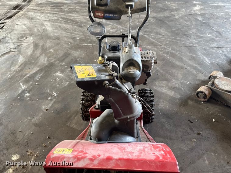 image for item FB5640 Toro Powermax 826 OTE snow blower