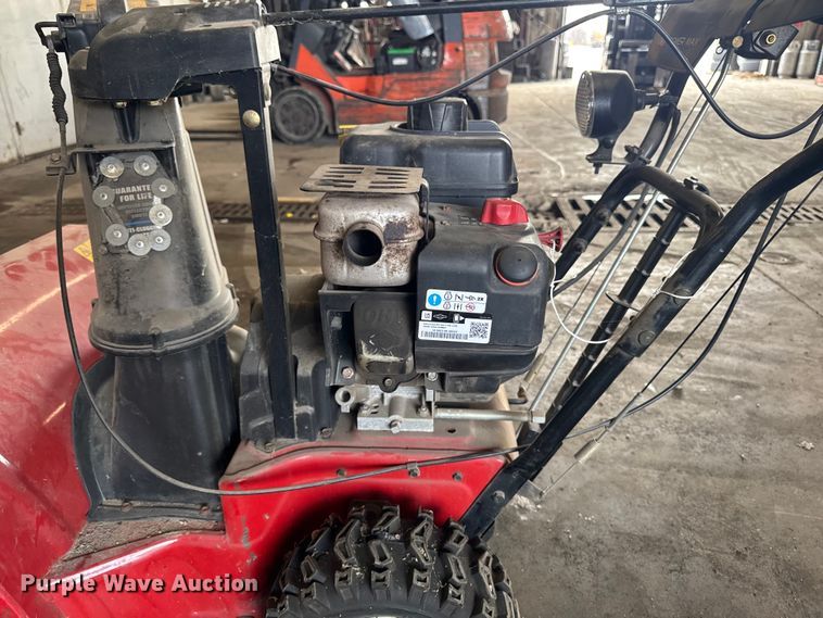 image for item FB5640 Toro Powermax 826 OTE snow blower