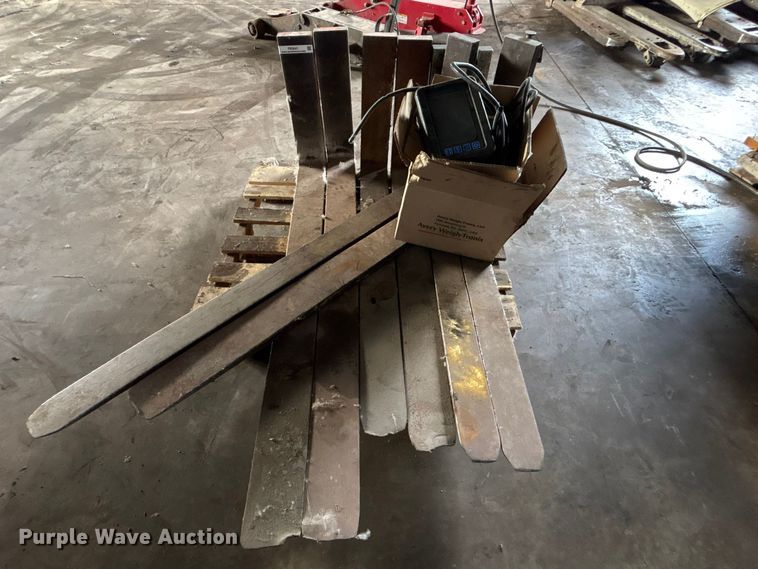 image for item FB5641 (4) fork lift attachments