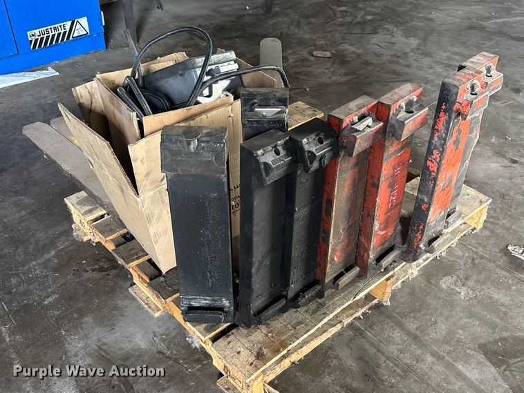image for item FB5641 (4) fork lift attachments