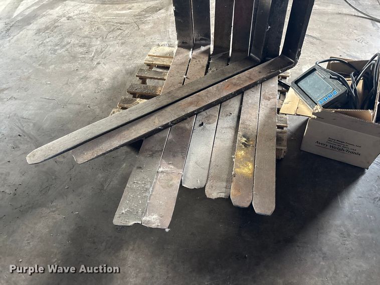 image for item FB5641 (4) fork lift attachments
