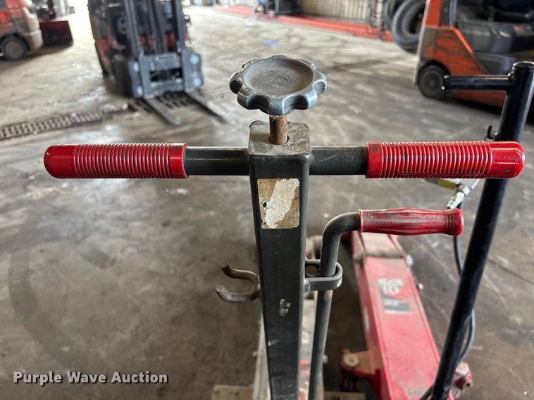 image for item FB5642 (2) air hydraulic jacks