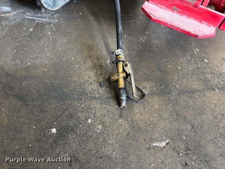 image for item FB5642 (2) air hydraulic jacks