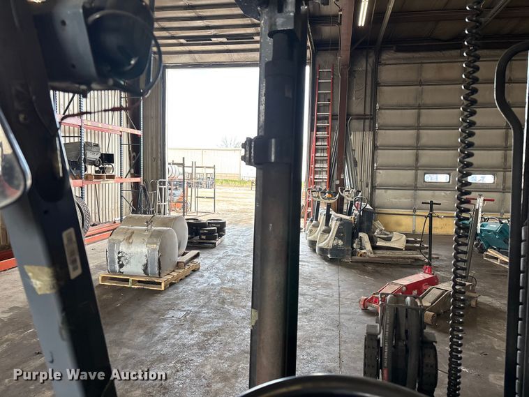 image for item FB5643 Toyota 7FGCU25 forklift