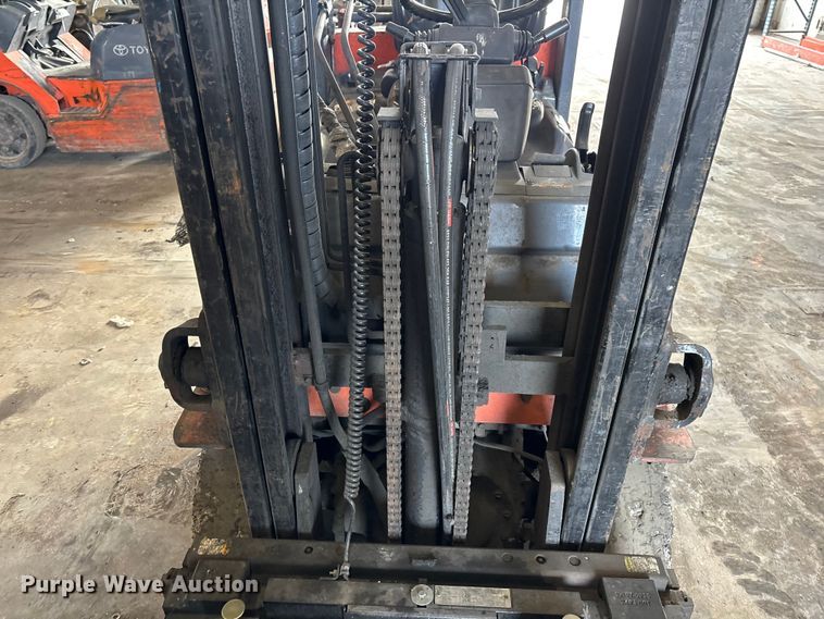 image for item FB5643 Toyota 7FGCU25 forklift