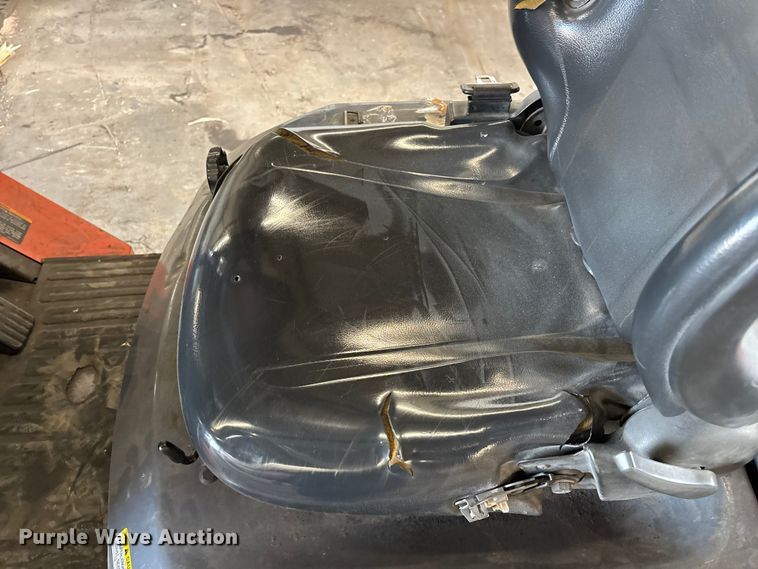 image for item FB5643 Toyota 7FGCU25 forklift