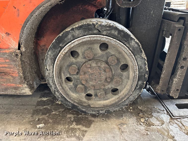 image for item FB5643 Toyota 7FGCU25 forklift