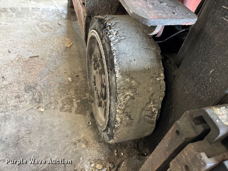 image for item FB5643 Toyota 7FGCU25 forklift