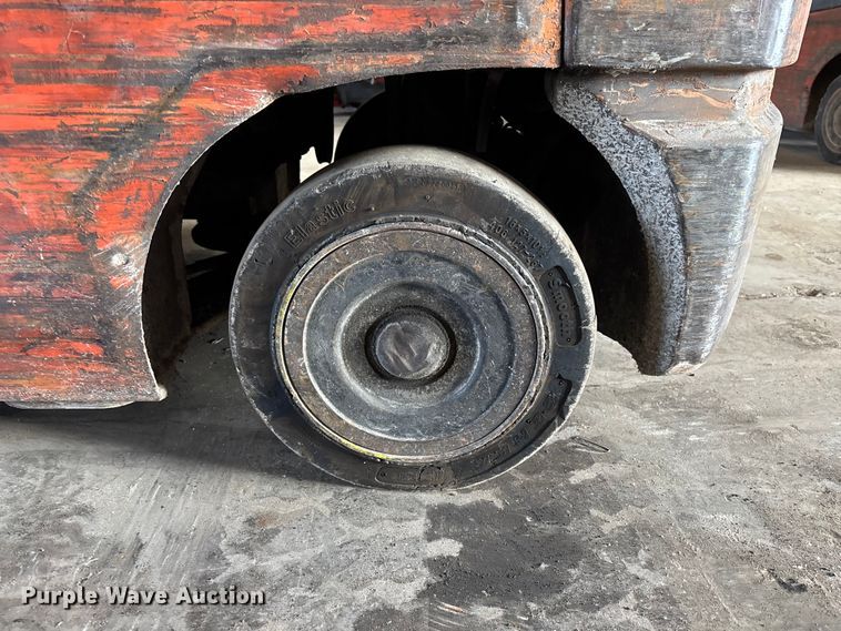 image for item FB5643 Toyota 7FGCU25 forklift