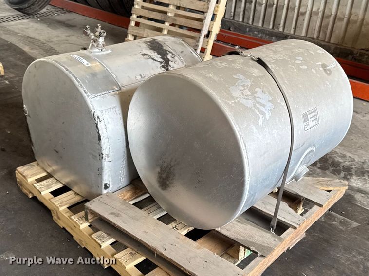 image for item FB5644 (2) aluminum fuel tanks